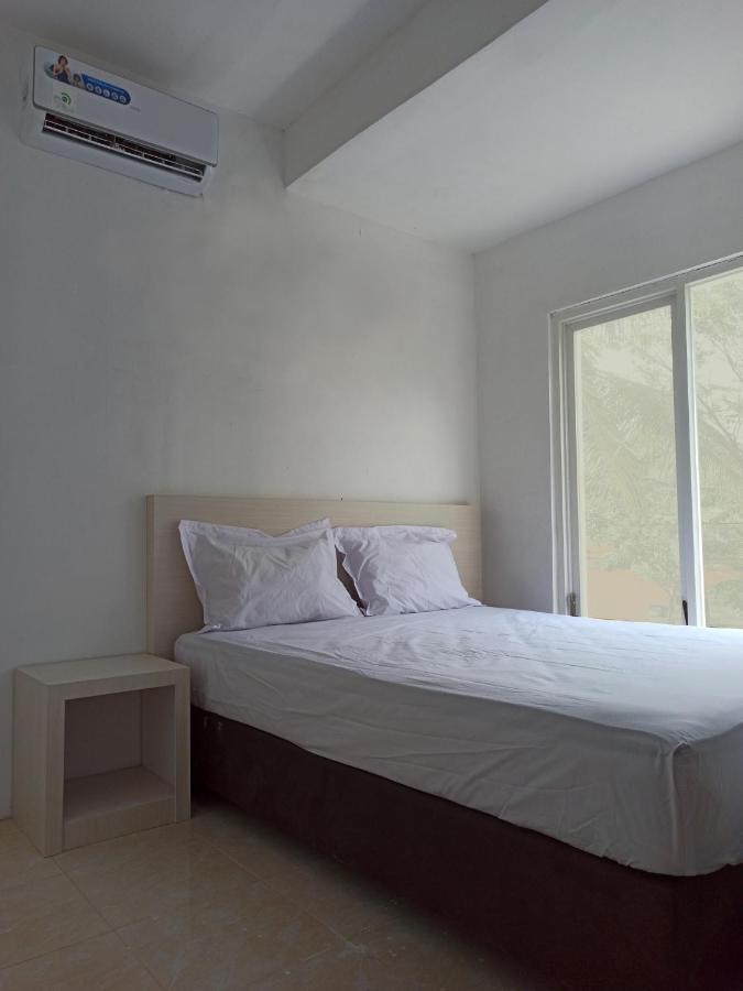 Hotel Oyo 3495 Menjangan At De Priok