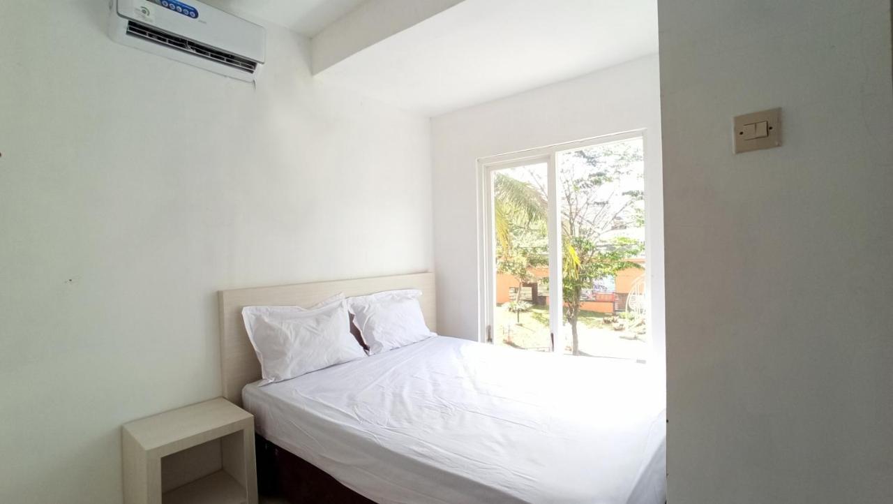 Hotel Oyo 3495 Menjangan At De Priok